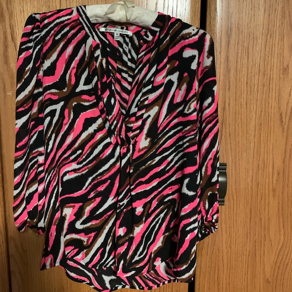Collective concepts blouse with pleated neckline
